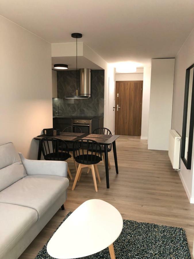 Apartament Komfortowy Z Klimatyzacja Plazowa 6 코워브제크 외부 사진